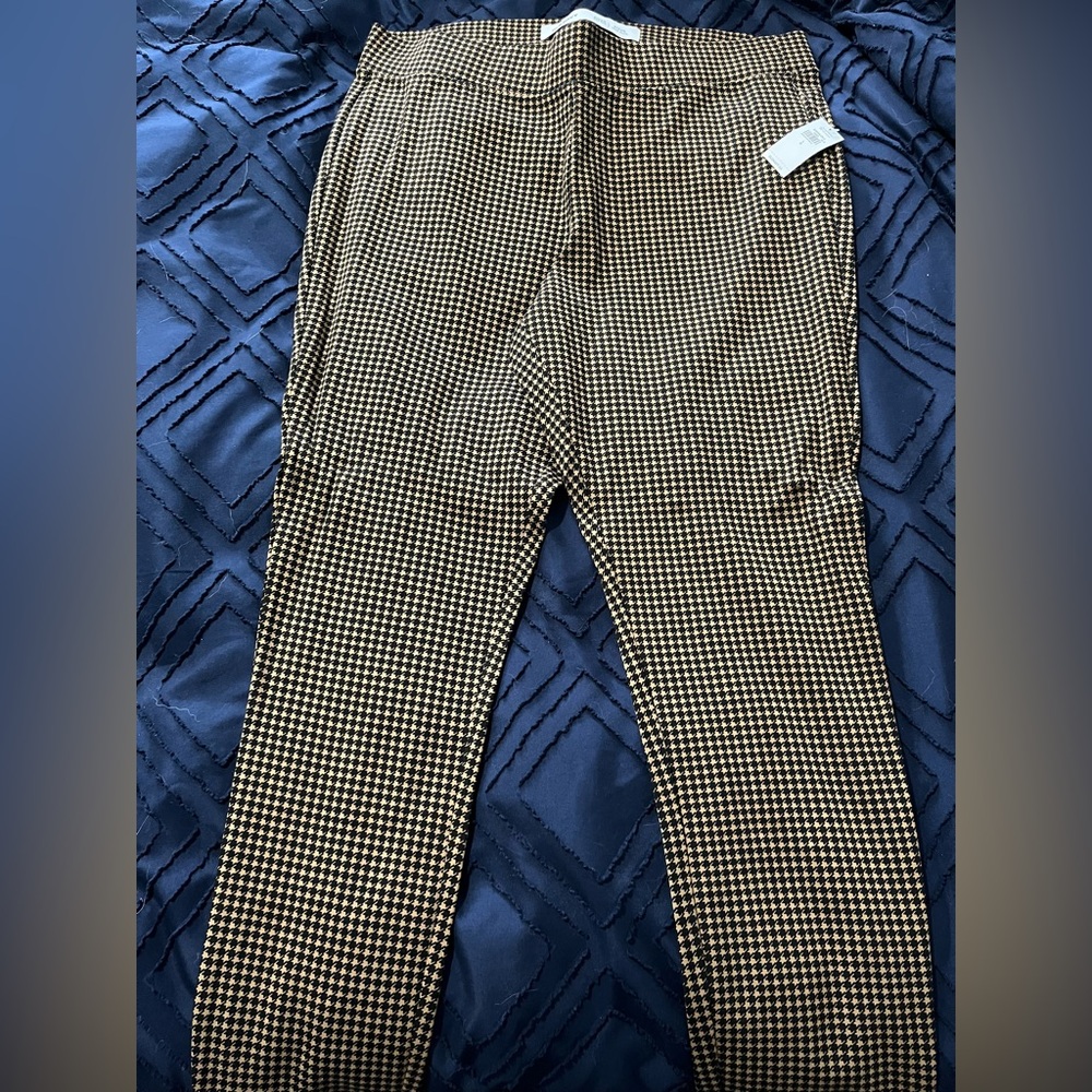 Old Navy High Rise Stevie pants, size L